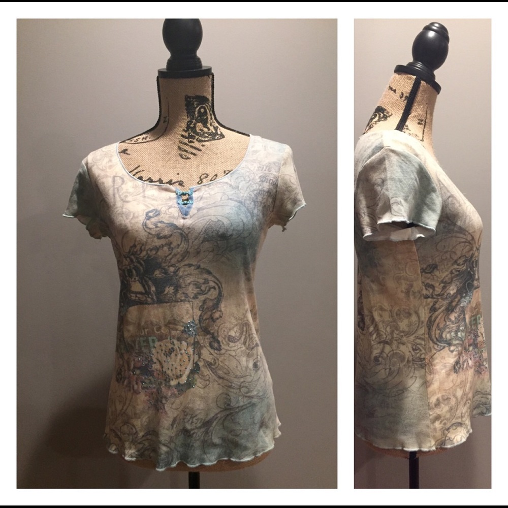 One world sz med graphic tee short sleeve